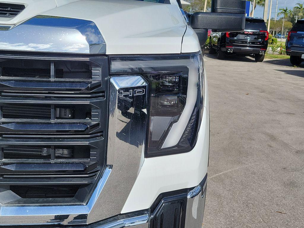 new 2025 GMC Sierra 3500 car, priced at $65,784
