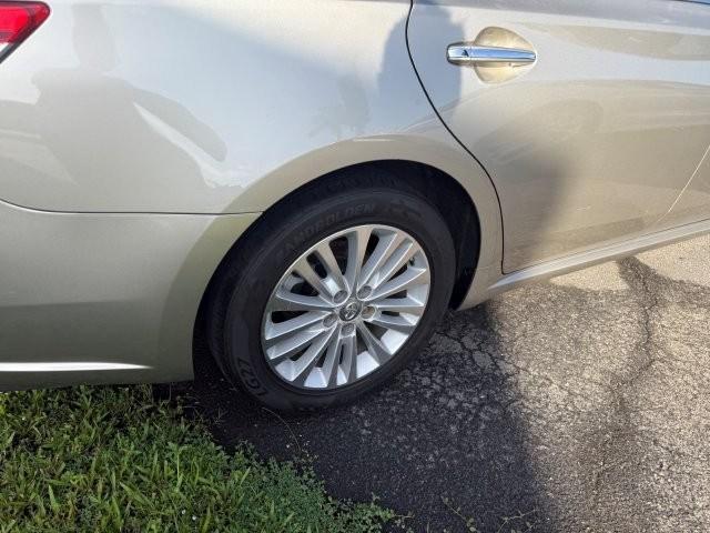 used 2015 Toyota Avalon Hybrid car, priced at $18,590