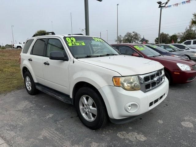 used 2009 Ford Escape car, priced at $5,990