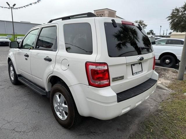 used 2009 Ford Escape car, priced at $5,990
