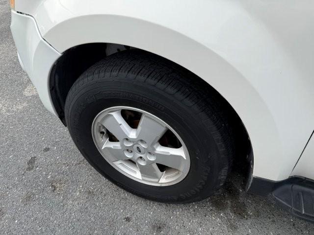 used 2009 Ford Escape car, priced at $5,990