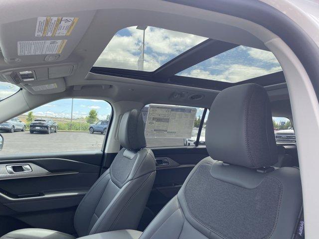 new 2025 Ford Explorer car, priced at $49,947