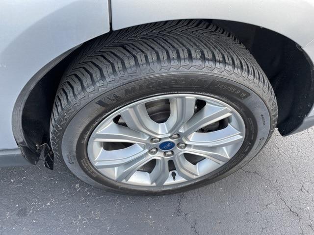 used 2022 Ford Edge car, priced at $15,000