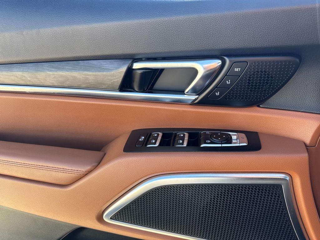 used 2024 Kia Telluride car, priced at $35,993