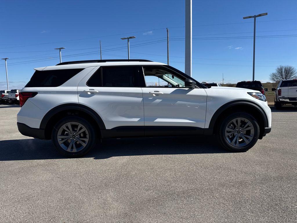 new 2026 Ford Explorer car, priced at $49,973