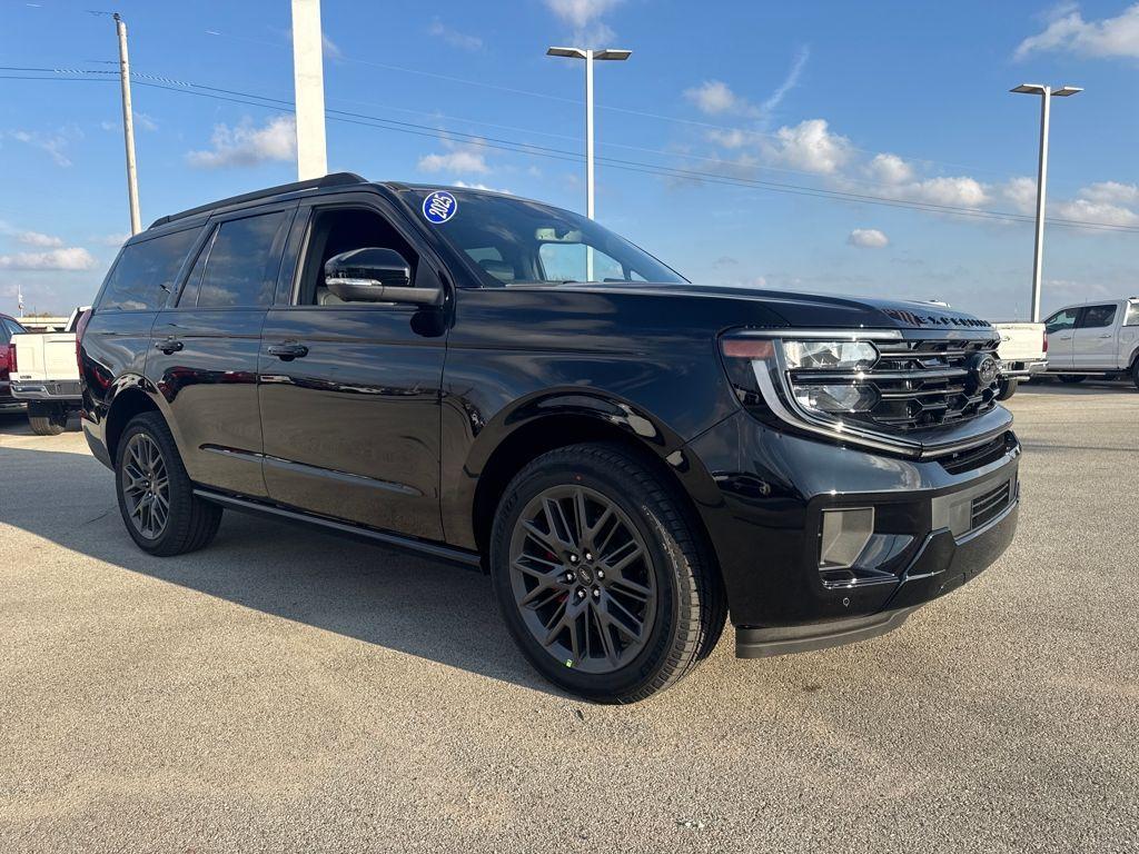 new 2025 Ford Expedition car, priced at $80,543