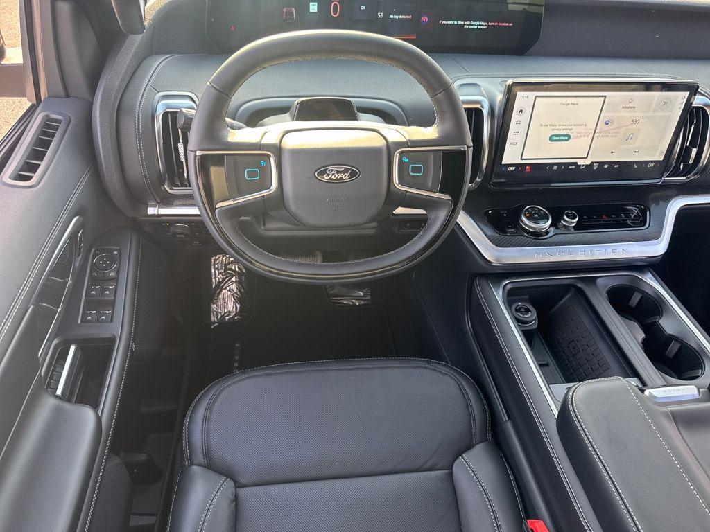 new 2025 Ford Expedition car, priced at $80,543