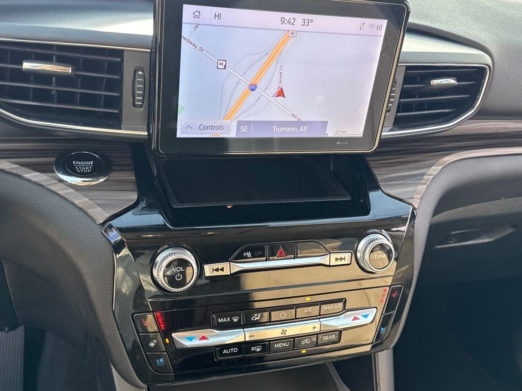 used 2023 Ford Explorer car, priced at $27,998