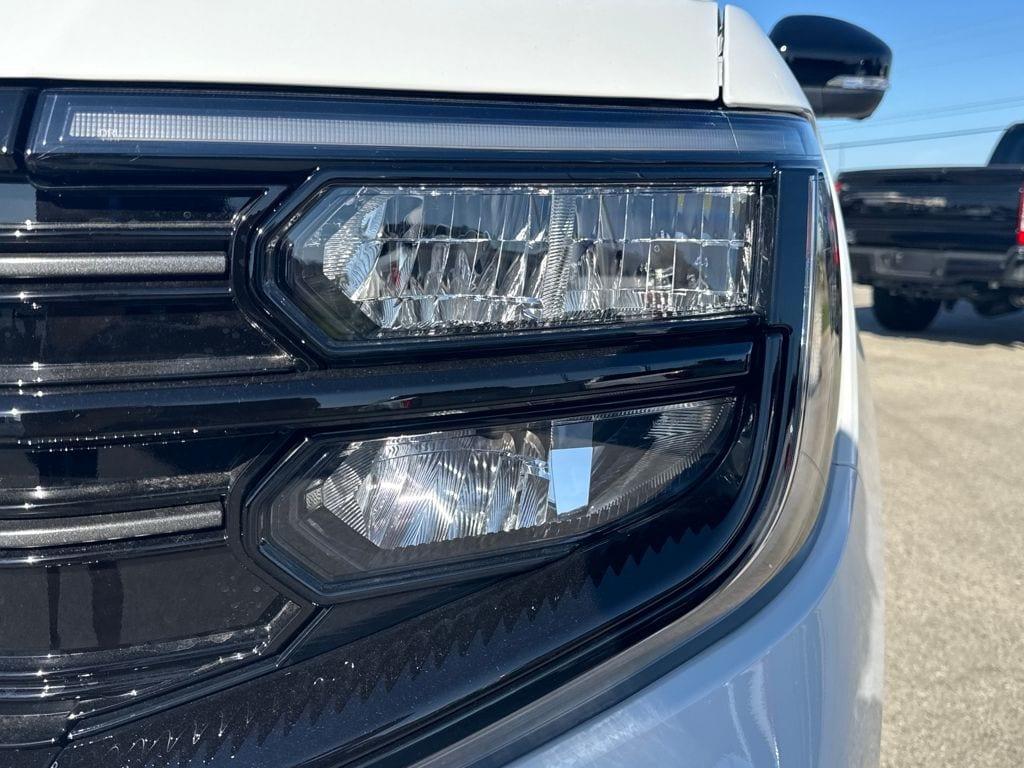 new 2025 Ford Expedition car, priced at $80,543