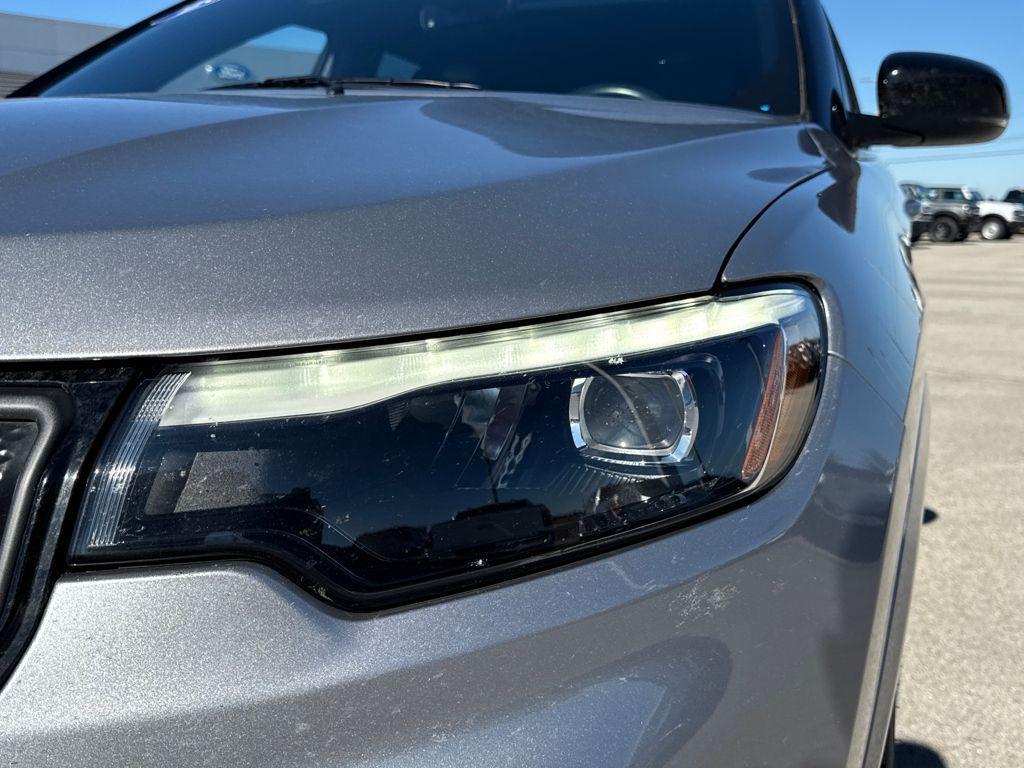 used 2022 Jeep Compass car, priced at $18,995