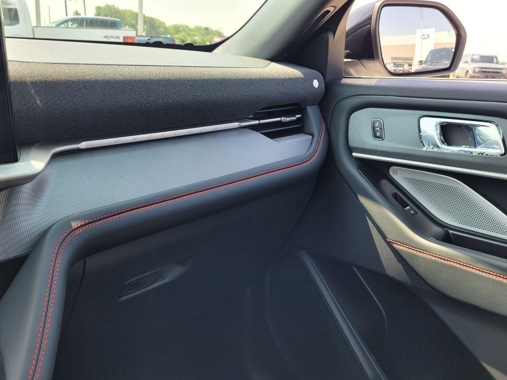 new 2025 Ford Explorer car, priced at $59,114