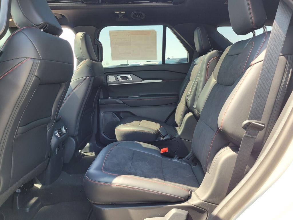 new 2025 Ford Explorer car, priced at $59,114