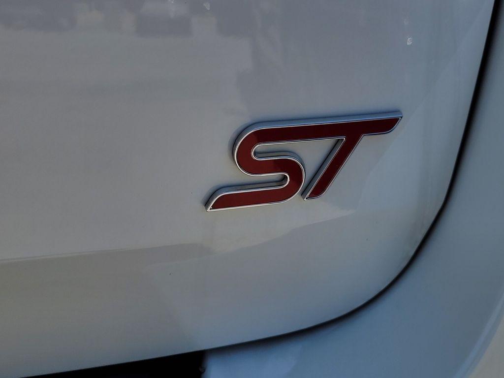 new 2025 Ford Explorer car, priced at $59,114