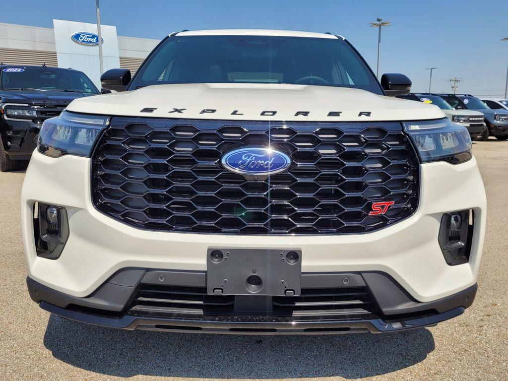 new 2025 Ford Explorer car, priced at $59,114