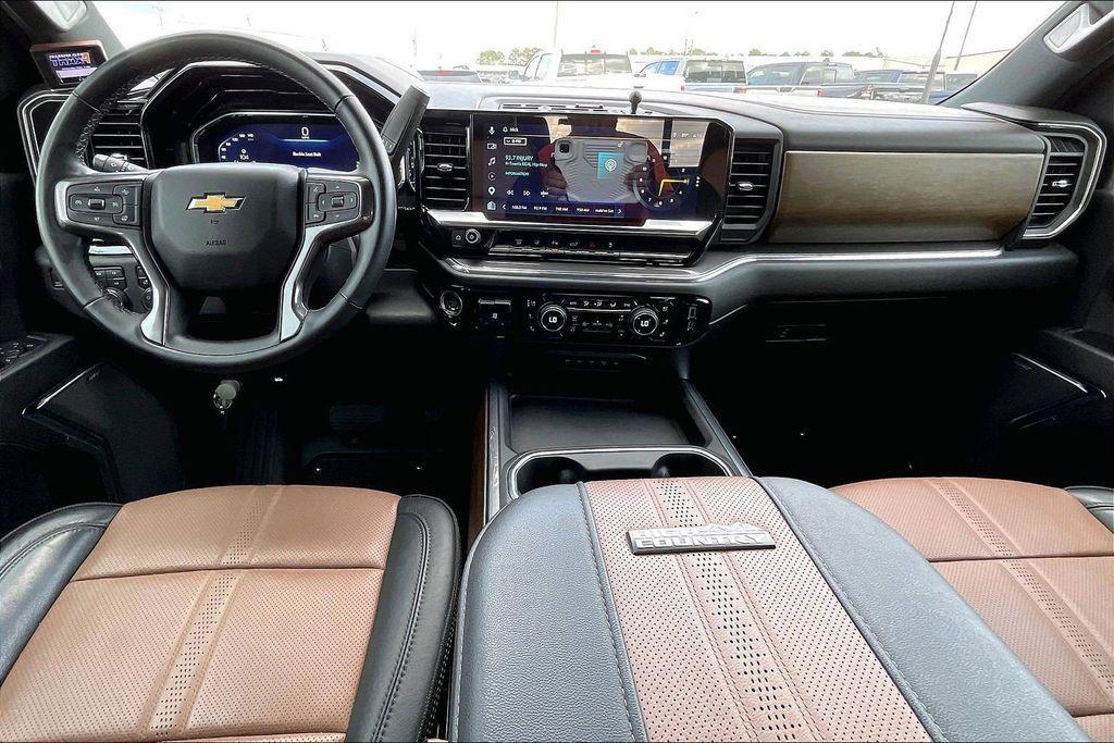 used 2024 Chevrolet Silverado 3500 car, priced at $71,686