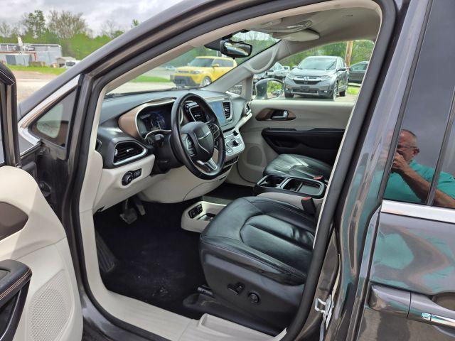 used 2017 Chrysler Pacifica car, priced at $10,997