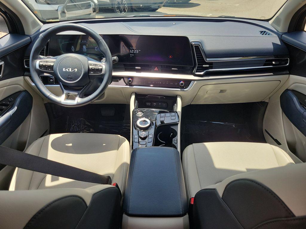 used 2024 Kia Sportage Hybrid car, priced at $30,736