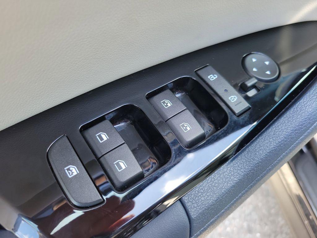 used 2024 Kia Sportage Hybrid car, priced at $30,736