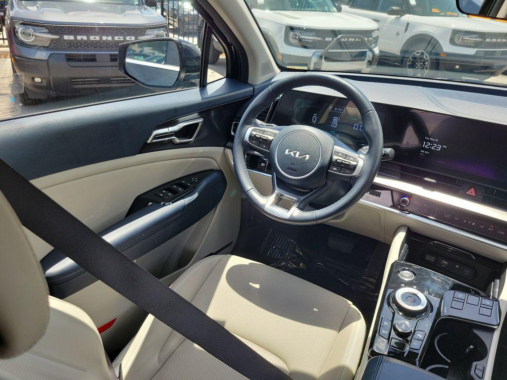 used 2024 Kia Sportage Hybrid car, priced at $30,736
