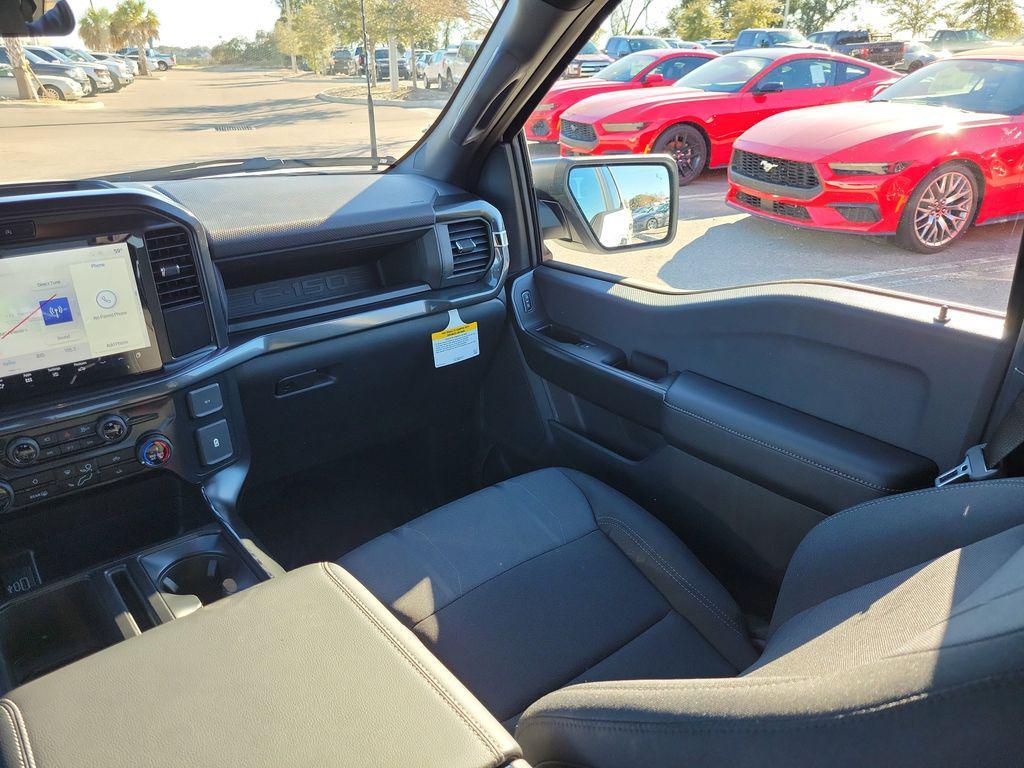 new 2026 Ford F-150 car, priced at $51,370