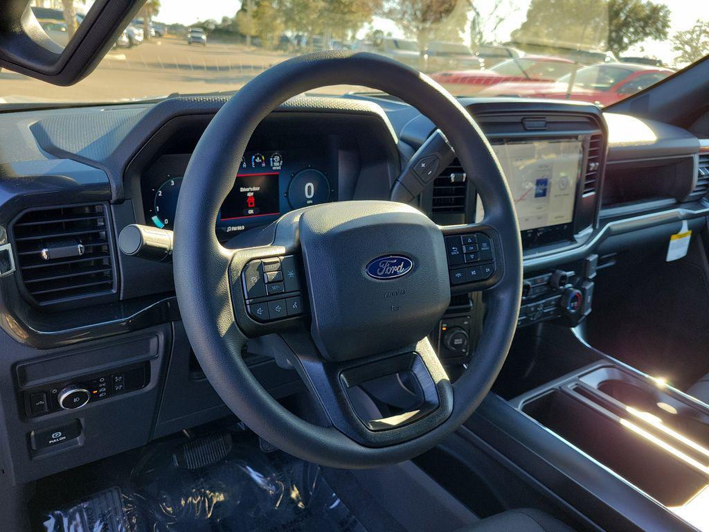 new 2026 Ford F-150 car, priced at $51,370