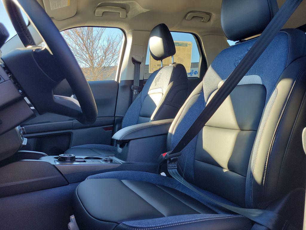 new 2025 Ford Bronco Sport car, priced at $36,546