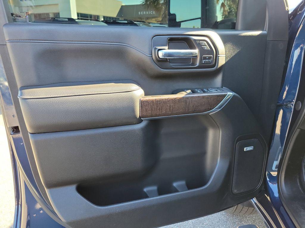 used 2022 GMC Sierra 2500 car, priced at $44,591