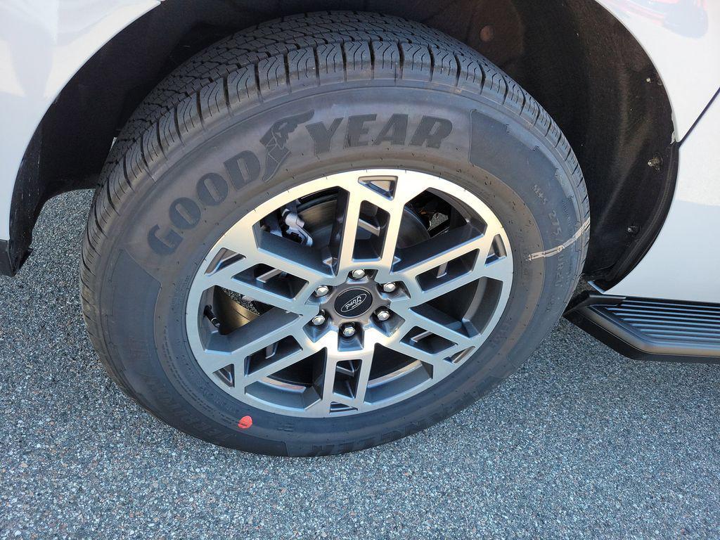 new 2026 Ford Expedition Max car, priced at $76,493