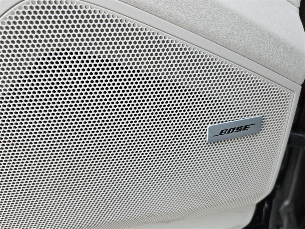 used 2022 Porsche Cayenne car, priced at $53,593