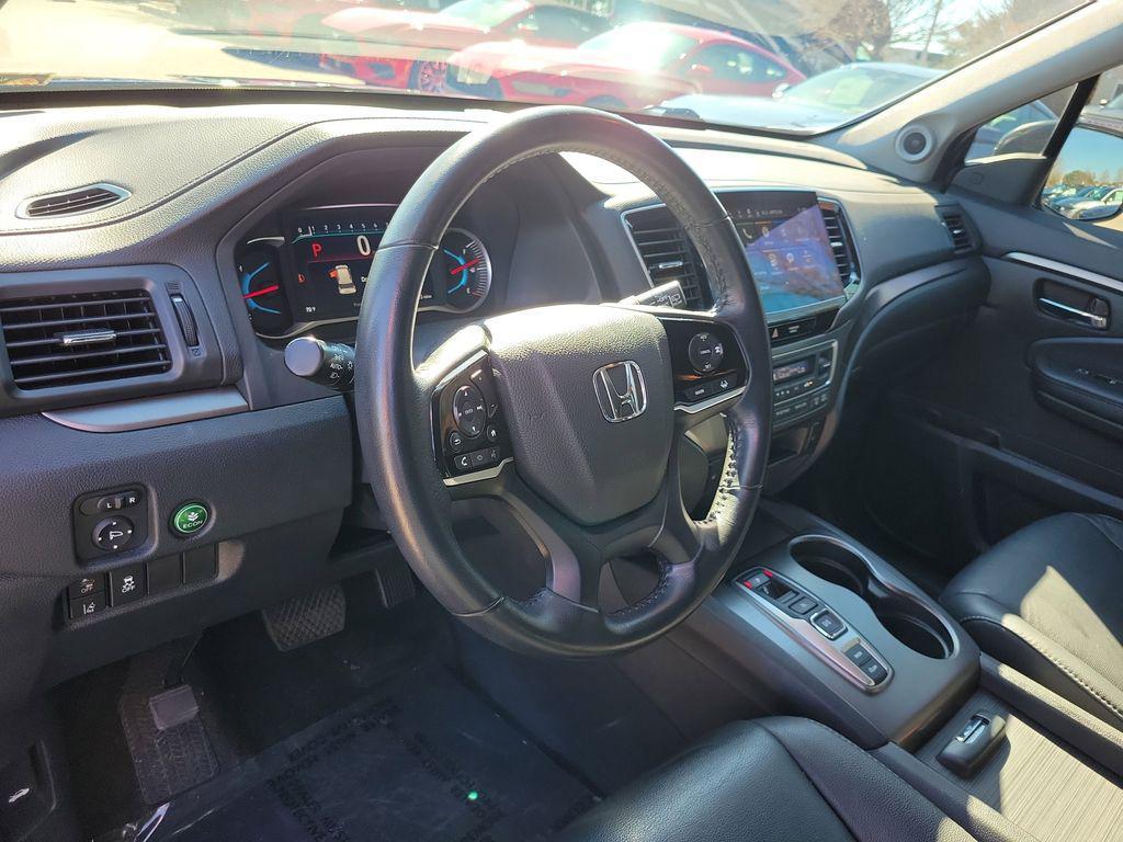 used 2022 Honda Pilot car, priced at $23,922
