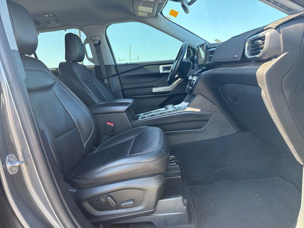used 2022 Ford Explorer car, priced at $30,656