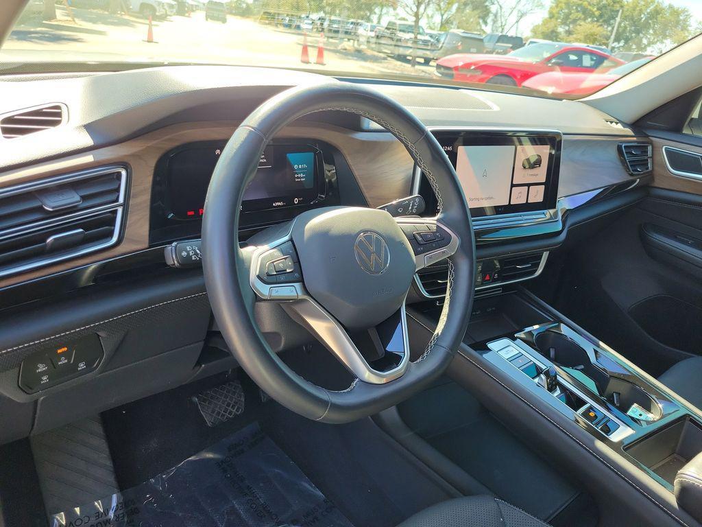 used 2024 Volkswagen Atlas car, priced at $27,991