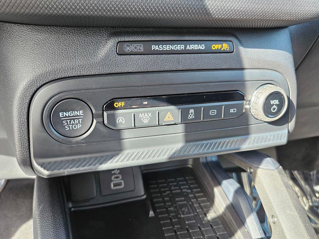 new 2025 Ford Bronco Sport car, priced at $33,225