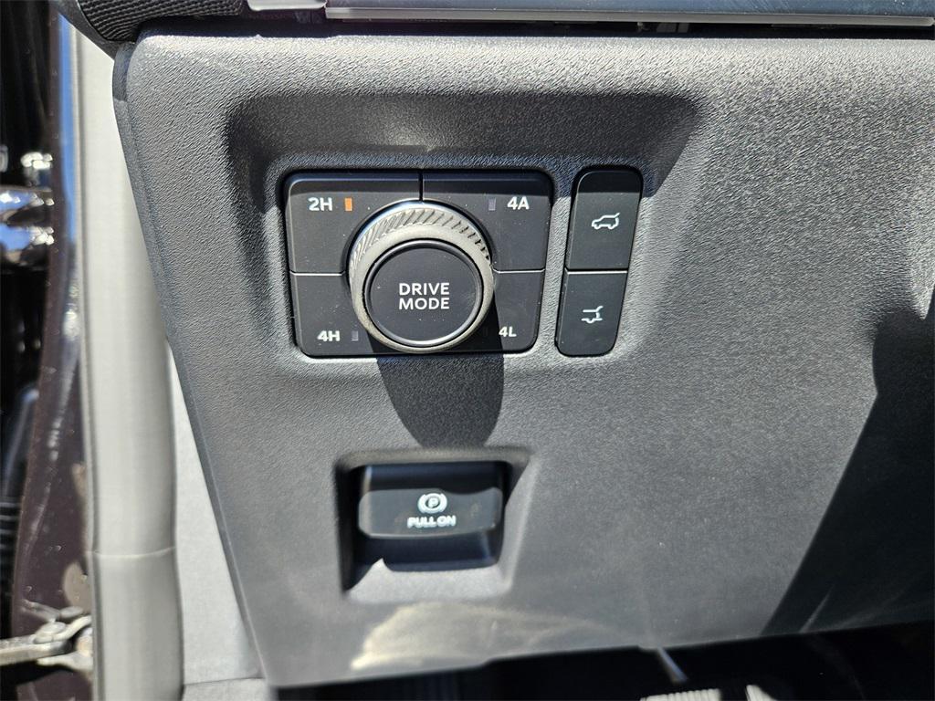 new 2025 Ford Expedition car, priced at $90,110