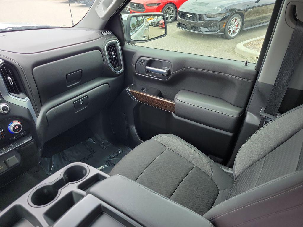 used 2021 GMC Sierra 1500 car, priced at $35,057