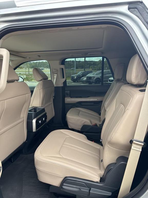used 2024 Ford Expedition car, priced at $61,691