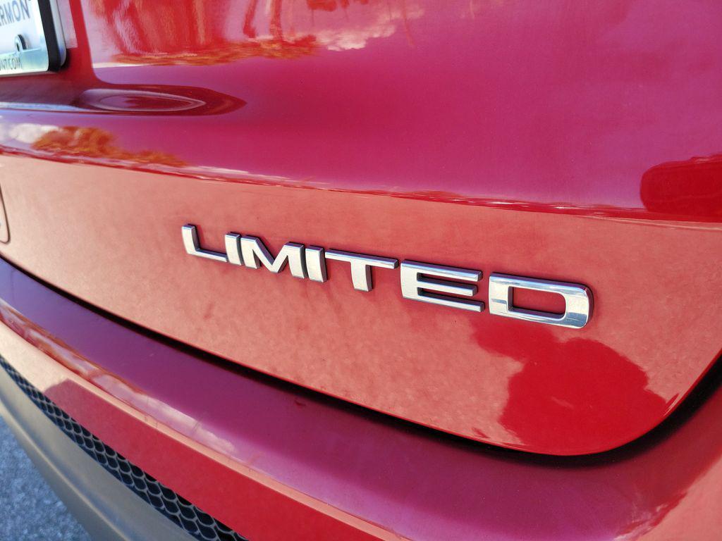 used 2020 Jeep Compass car, priced at $15,652