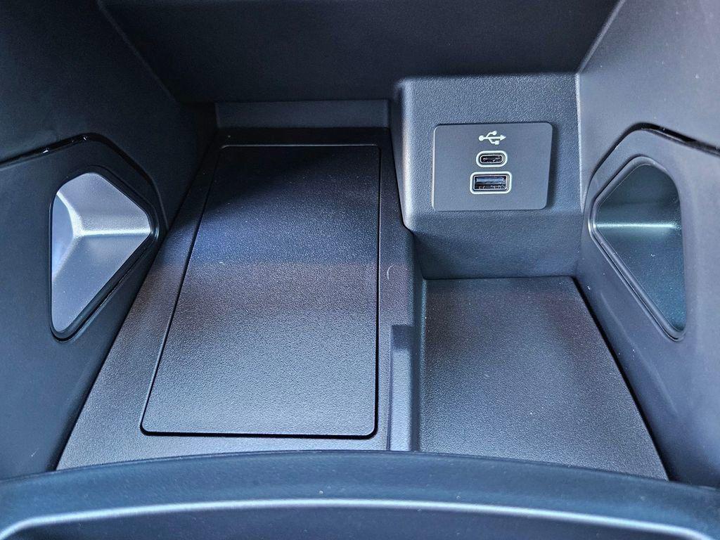 new 2025 Ford Ranger car, priced at $33,926