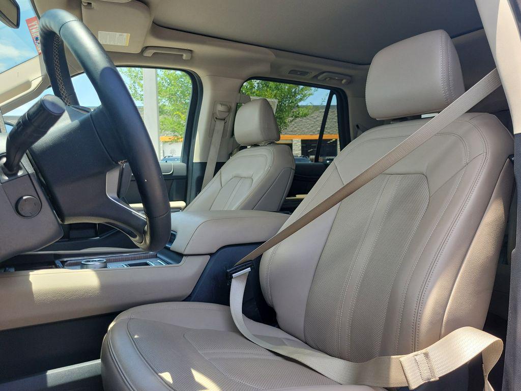 used 2023 Ford Expedition car, priced at $49,597