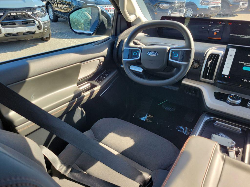 used 2025 Ford Expedition Max car, priced at $54,295