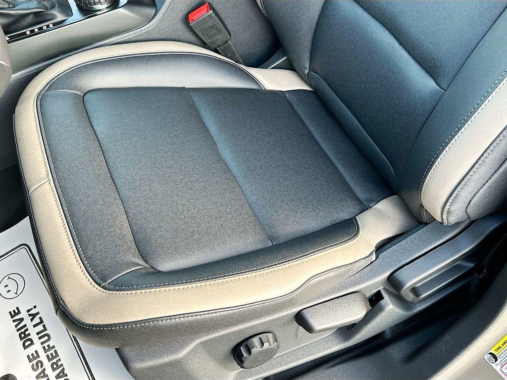 new 2025 Ford Bronco car, priced at $46,465