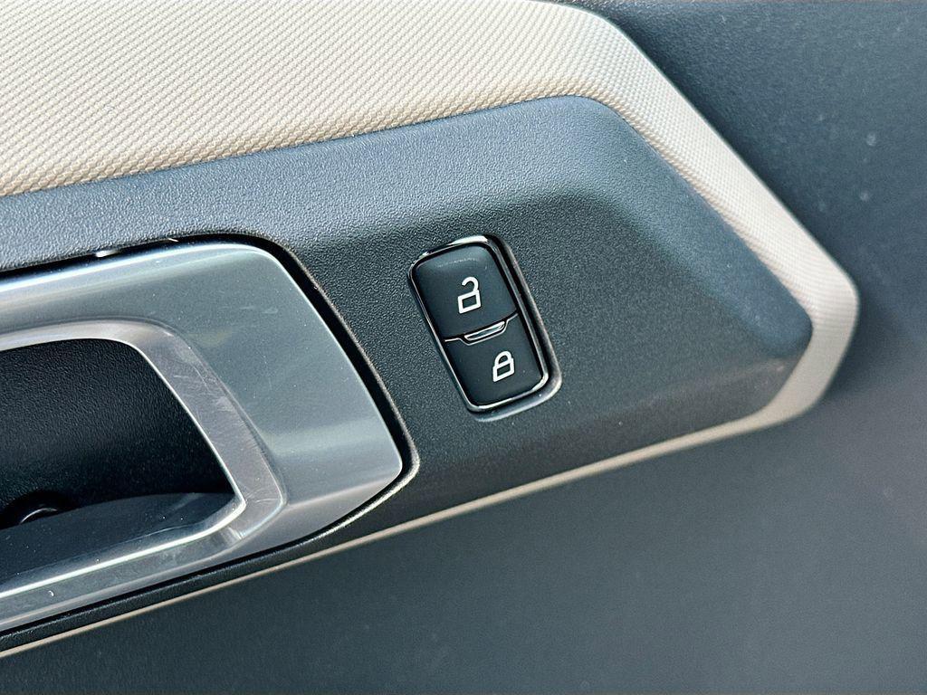 new 2025 Ford Bronco car, priced at $46,465