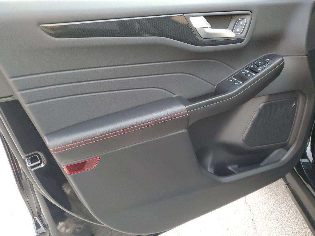 new 2026 Ford Escape car, priced at $29,902