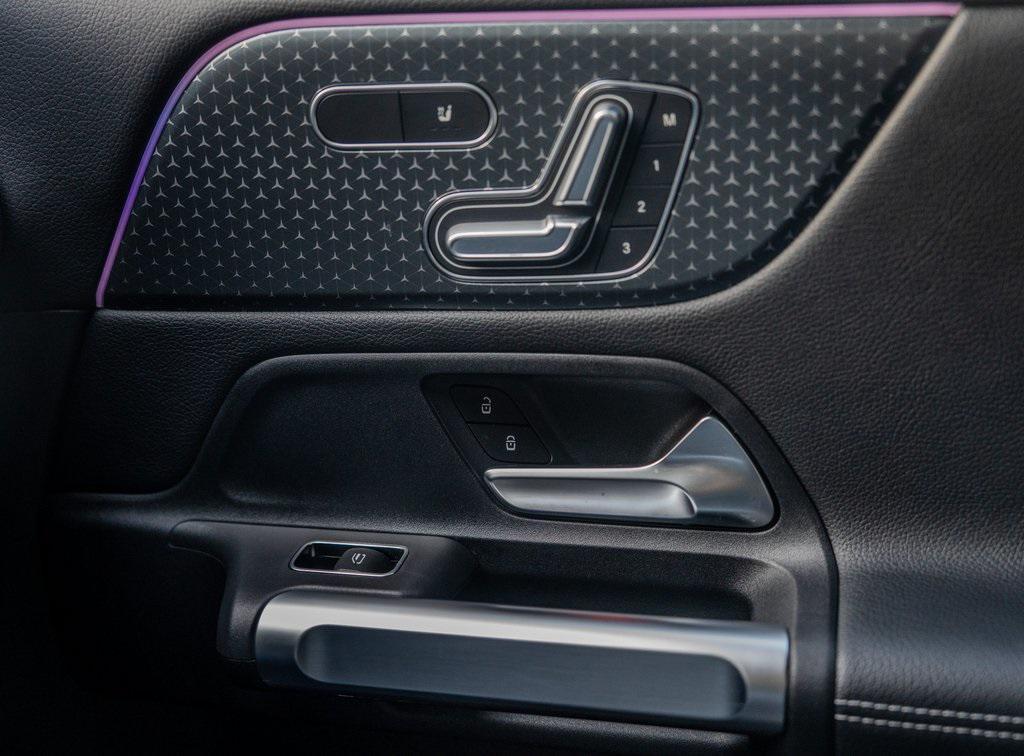 used 2024 Mercedes-Benz GLB 250 car, priced at $34,995