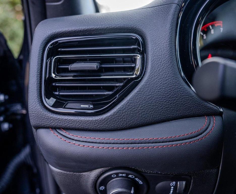 used 2025 Dodge Durango car, priced at $29,485