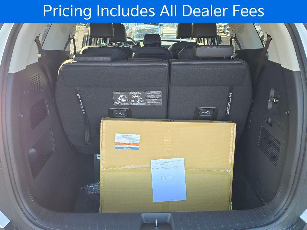 new 2026 Kia Carnival car, priced at $37,702