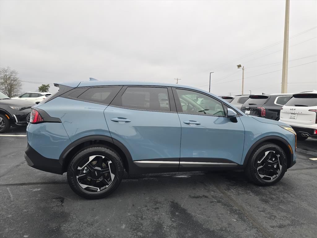 new 2026 Kia Sportage Hybrid car, priced at $31,350