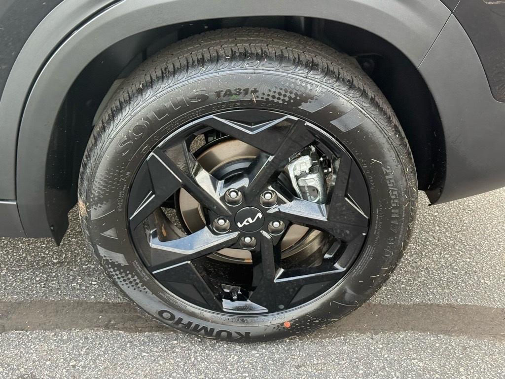 new 2026 Kia Seltos car, priced at $28,865