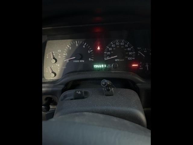 used 2000 Jeep Cherokee car, priced at $3,500