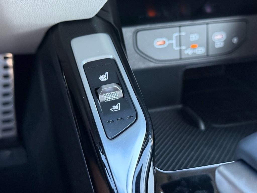 new 2026 Kia Sorento car, priced at $41,722